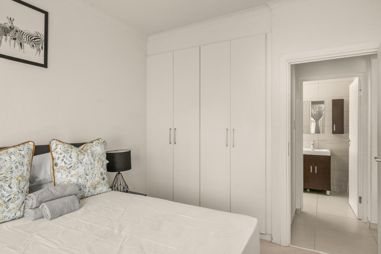 V&S Apartments - Immaculate Luxury Apartment In Fourways, Johannesburg Sandton Exterior photo